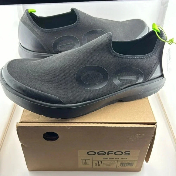 NWT OOFOS OOMG EEZEE MEN BLACK US SIZE 11 slip on shoe style 5082 NIB - Picture 4 of 16